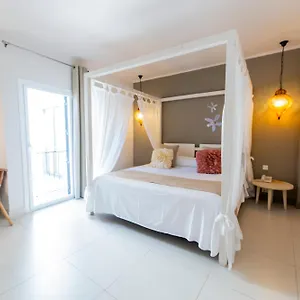 Tarongeta - Adults Only Cadaques